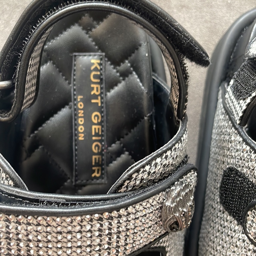 NIB Kurt Geiger Orson Eagle Head Silver Detail Sandals. Us size 7 - Picture 5 of 6